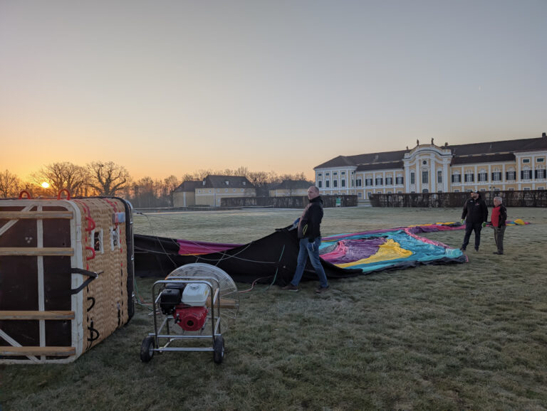 Ballonfahrt in der Nähe über der Steiermark-Schieleiten
